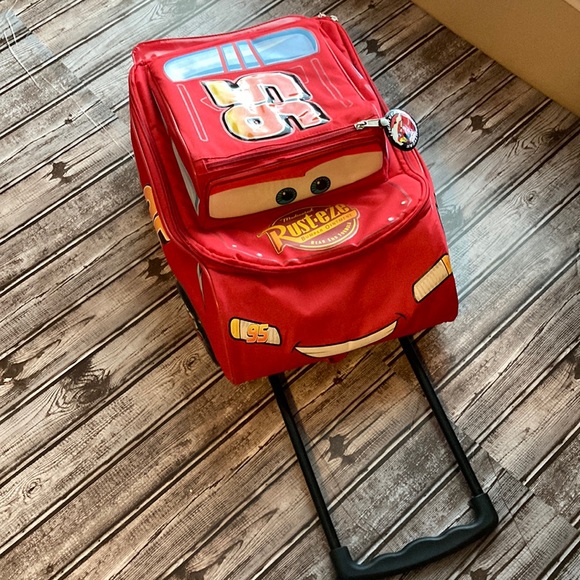 Disney Pixar Cars 17 inch Lightning McQueen Luggage